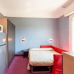 & Hotel apartamentowy 3*