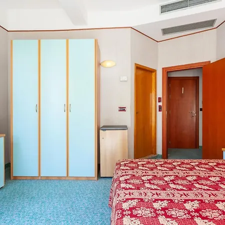 מלון דירות &