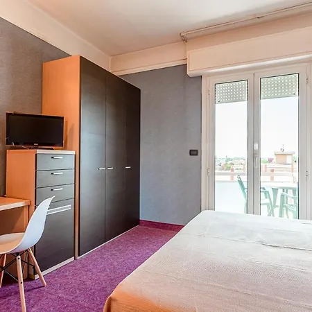 מלון דירות & בלריה-איגאה מרינה