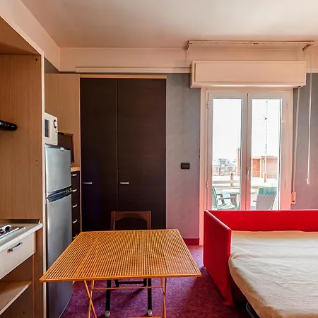 & מלון דירות 3*