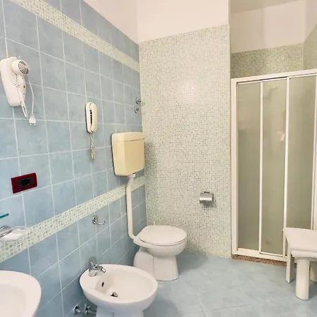 מלון דירות & בלריה-איגאה מרינה