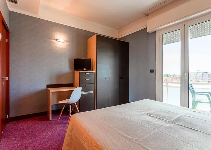 מלון דירות & 3*