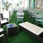 & Apartahotel 3*