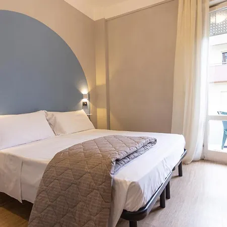 & Aparthotel 3*