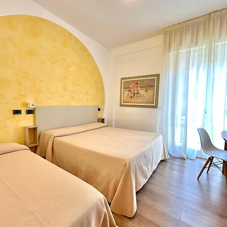 아파트호텔 & 3*