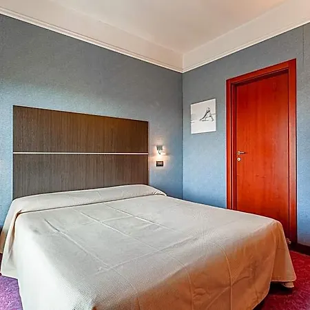 & Lägenhetshotell 3*