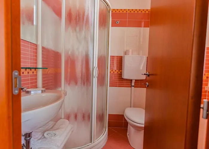 Aparthotel & 3*
