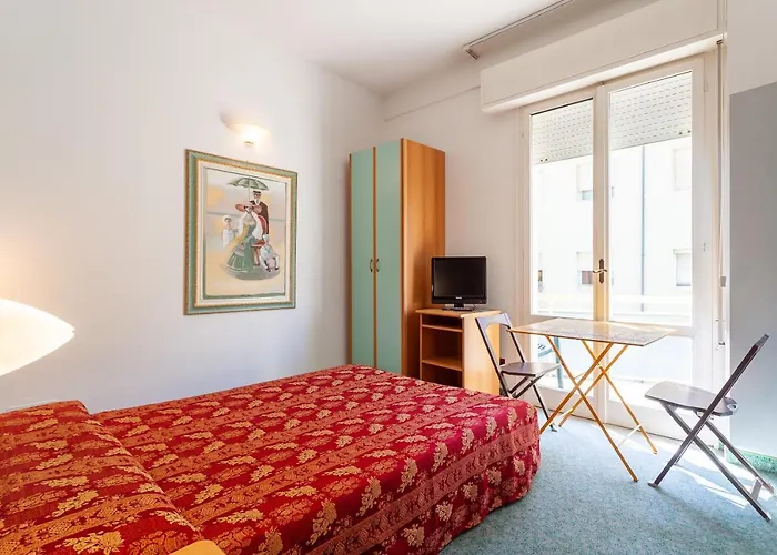 Aparthotel & 3*