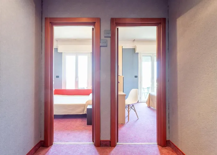 & Aparthotel