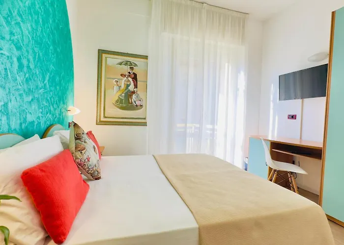 & Aparthotel 3*